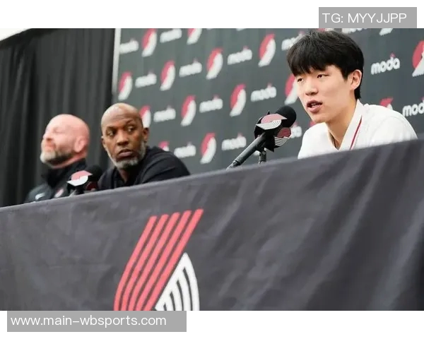 比卢普斯被捕引发球队临时会议气氛紧张尴尬难以言表