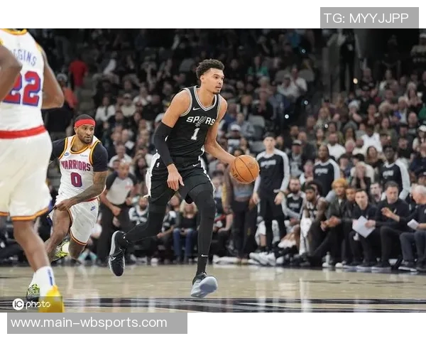 马刺末节崩盘仅得19分遭逆转高强度防守下显得无能为力