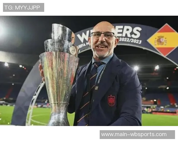 德拉富恩特与西班牙足协对奥尔莫伤情的不同解读引发关注